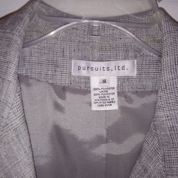 Pursuits. Ltd professional suit - Picture 7 of 8